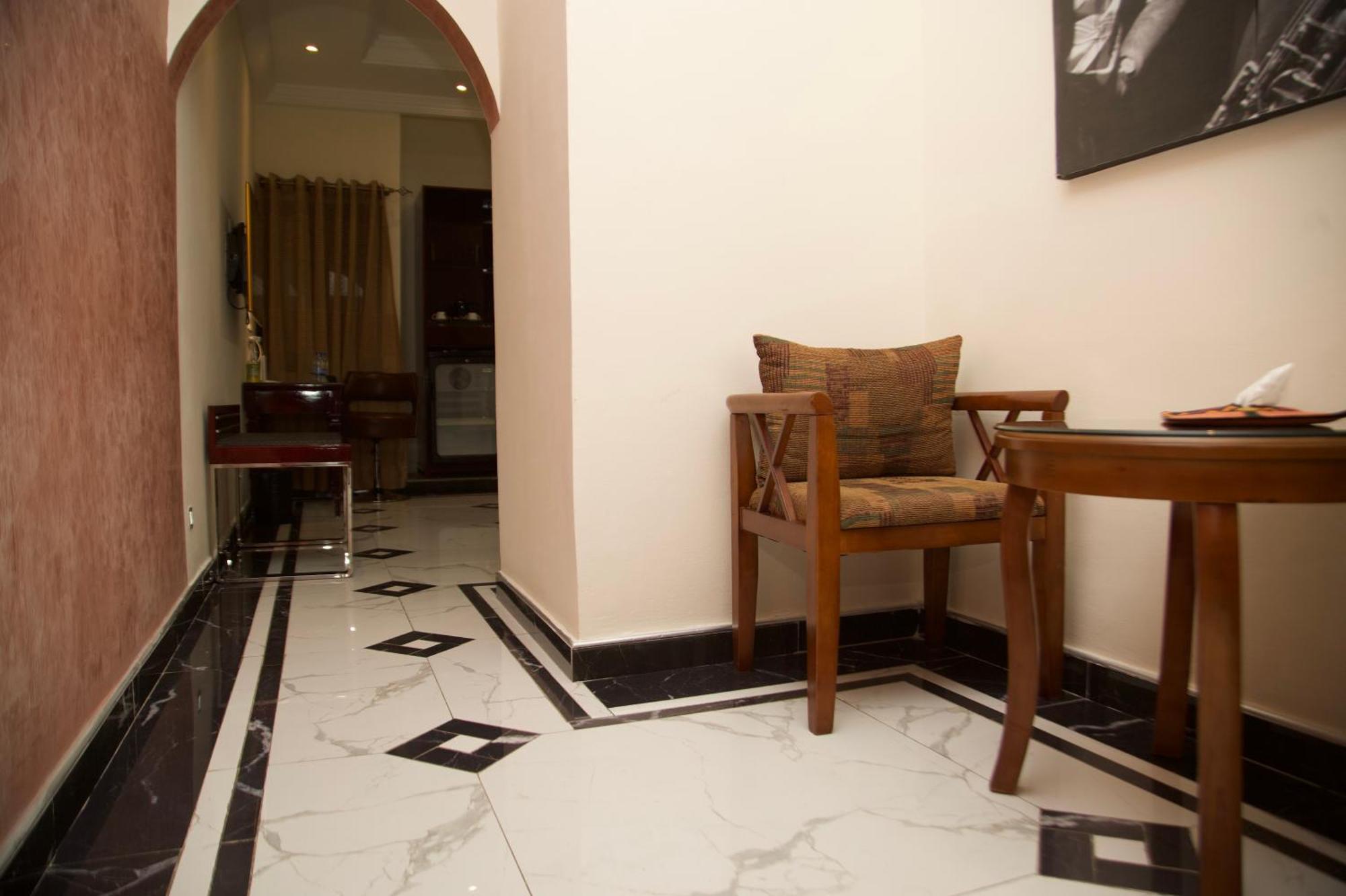 Capitole Hotel Абиджан Экстерьер фото